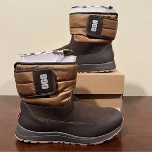 🛍 New UGG Chestnut Toty Weather Light Boots Big Kids size 5 Fits women Sz 6 - 7